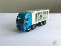 โมเดลรถเหล็ก Tomica Nissan Diesel Big Thume รถบรรทุกขนนกเพนกวิน