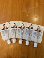 ( แพค 5 ชอง) แพ็คเกจใหม่  แบบชอง 5g ครีมกันแดดรองพื้นใยไหม เบลเลซ่า Belleza Silky Sunscreen SPF 60 ++