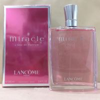 น้ำหอมลังโคมมิราเคิล LANCOME Miracle Eau de Parfum 100ml

น้ำหอมสีชมพูแนวกลิ่นฟลอรัล-สไปซี่ ที่ได้รับความนิยมจากผู้หญิงทั่วโลก 
ของแท้100% nongnabeauty น้องนาบิวตี้