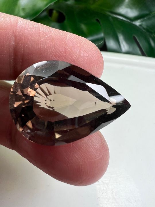สโมคกี้พลอย-ควอตซ์-smoky-quartz-pear-shape-23x16-มิลลิเมตร-1-เม็ด-mm-หนักรวม-20-กะรัต-รูป-สำหรับตัดสำเร็จ-20-carats