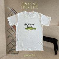 Grønne Fisk Tee เสื้อยืดสกรีนลายนูน