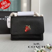 กระเป๋าสะพายข้าง Coach Klare Crossbody In Signature Canvas With Strawberry