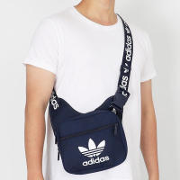 กระเป๋าสะพายข้าง Adidas Sling bag unisex สีกรม 
ใส่ได้ทั้งชาย-หญิง