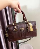 Coach 9/10 , 2 way handbag - shoulder bag หนังแท้ทั้งใบ