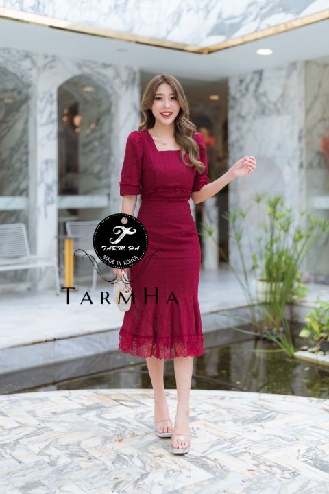 tarmha-th-22-สีไวน์แดง-ชุดเดรส-ชุดเดรสผู้หญิง-ชุดเดรส-กระโปรงคลุมเข่าฉลุลายลูกไม้-แขนตุ๊กตา-ชุดเดรสลูกไม้-ชุดเดรสสาว-อวบ-ชุดเดรสออกงาน