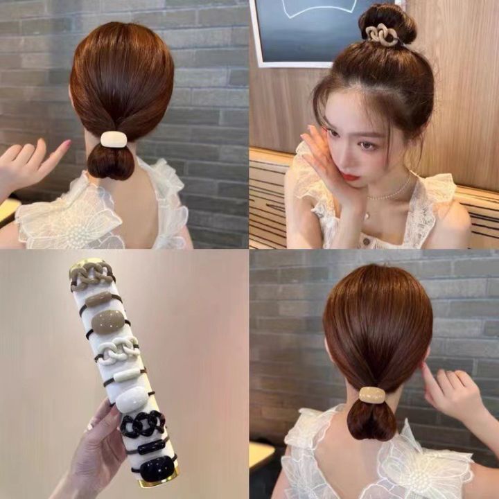 Set dây buộc tóc Hàn Quốc sẽ giúp bạn thể hiện gu thời trang đậm chất Hàn Quốc. Hãy tham khảo hình ảnh set dây buộc tóc mà chúng tôi giới thiệu để có được sự lựa chọn hoàn hảo cho kiểu tóc của bạn.