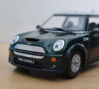 โมเดลรถเหล็ก มินิคูเปอร์ Mini Cooper S หลังคาลายธง