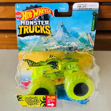 Hot Wheels Monster Trucks Stunt Tire Playset with 1:64 Scale Toy Car &  Tiger Shark Truck