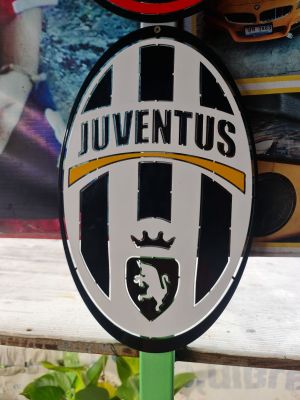 โลโก้ยูเวนตุส Juventus เหล็กตัดเลเซอร์ ขนาดสเกล 45x27 cm เหล็กหนา 2.5 mm.น้ำหนัก 1.8 kg พ่นสี 2K สีพ่นรถยนต์ภายนอกสวยงามคงทนไม่ลอกไม่ร่อนไม่เป