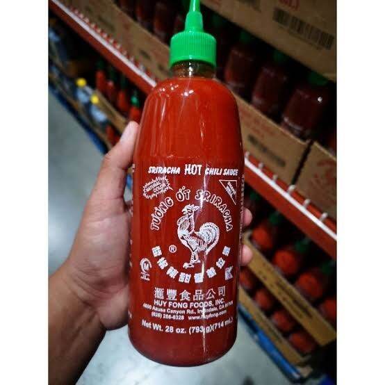 original Huy Fong Sriracha Chili Sauce 28oz Lazada PH