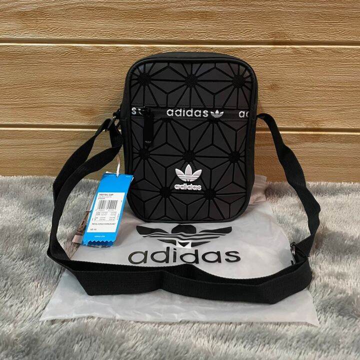 SLINGBAG ADIDAS ISSEY MIYAKE / TAS SELEMPANG | Lazada Indonesia