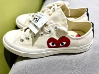 New Comme des Garçon play x Converse
Condition