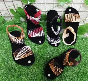 Plain sandals in discount bulk