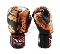 นวมชกมวยหนังแท้ ลายมังกร ยี่ห้อ Twins Boxing Gloves (leather) พื้นดำ มังกรทอง