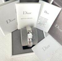 Like new!!Christian Dior D⃨9⃨6⃨-⃨1⃨0⃨0⃨M⃨A⃨C⃨ D⃨i⃨o⃨r⃨i⃨f⃨i⃨c⃨ H⃨o⃨u⃨n⃨d⃨s⃨t⃨o⃨o⃨t⃨h⃨ Ladies size watch ของแท้