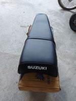 เบาะพื้นเหล็กทรงสวยสกรีนสามด้านใช้กับรุ่นซูซูกิอีอาร์125/SuzukiTS125ER