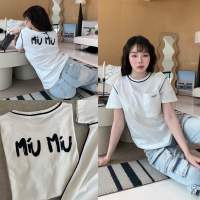 Mu t-shirts”  เสื้อยืดแขนสั้น รุ่นนี้น่ารักมากๆค่าา ดีเทลกระเป๋าหน้า ติดป้ายแท็คแบรนด์ สกรีนหน้าหลัง ผ้ายืดหยุ่นตามตัว