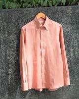 old rose linen button-down collar long sleeve shirt เชิ้ตผ้าลินินสีโอรสคอปกกระดุมแขนยาว