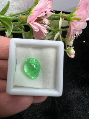 Lab emerald pear cabochon 7.30 carats size 10x12mm 1 pieces พลอย columbia โคลัมเบีย Green&nbsp;Emerald&nbsp;มรกต ผลิตจาก สวิส lab CORUNDUM HARDNESS 9 (พลอยสั่งเคราะเนื้อแข็ง)