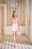 Petals and Tulips เสื้อท็อป Halter Top Pink เสื้อท็อปแบบเปิดหลัง ผ้านุ่มสบาย