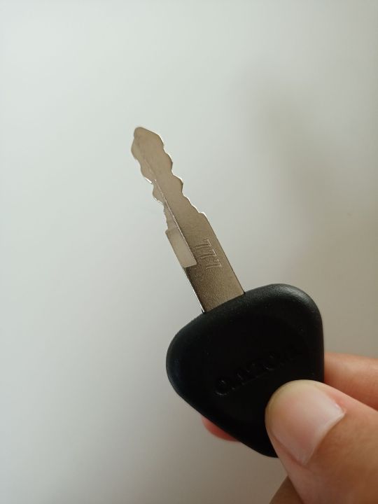 กุญแจสำรอง-รถขุด-รถยก-volvo-excavator-key-cab-key