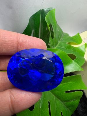 บลูโทพาสย  BLUE TOPAZ CULTURE STONE พลอย100% LAB MADE  97 กะรัต  34x28 มิลลิเมตร..(1 เม็ด) MM รูปไข่ สะอาดตา