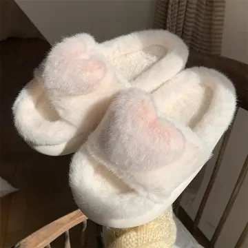 Womens white fuzzy online slippers