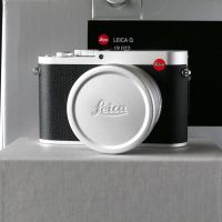 ( Used!! ) Leica Q Silver ( Mint )