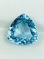 โทแพซสีน้ำเงินธรรมชาติ 10.18cts 14x7.5mm 10.18cts natural blue topaz trillion 14x7.5mm