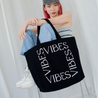 Vibes.brandd⌇Everyday of a week (Black) Box Tote - กระเป๋าผ้าแคนวาส ทรงกล่อง