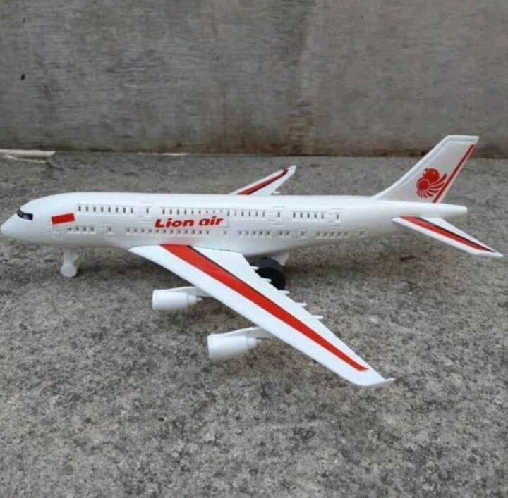 COD MAINAN MINIATUR PESAWAT TERBANG GARUDA / MAINAN KOLEKSI LION AIR
