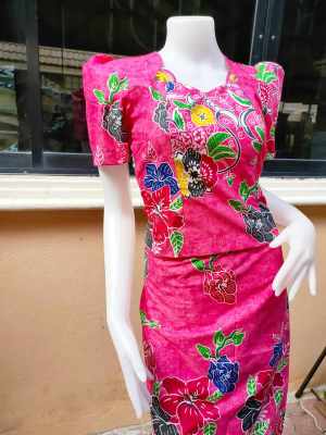 Myanmar dress# အင်းဒိုပါတိတ် ချည်ချောဝမ်းဆက်လှလှလေးတွေ ချူပ်းရိုးချူပ်သားအရမ်းကောင်း သီးဇာလည်ပါတယ် ဆိုဒ်အပြည့် Size M န့ဲ L အထိရှိ ဘယ်ဖုန်းသီး