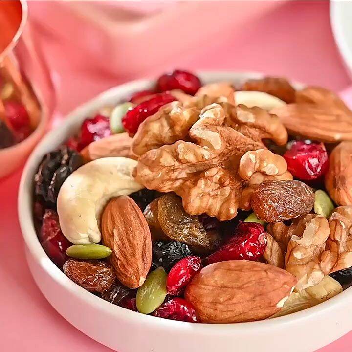 250g1 Mixed nuts and dried fruits mixed nuts ready to eat mix nuts