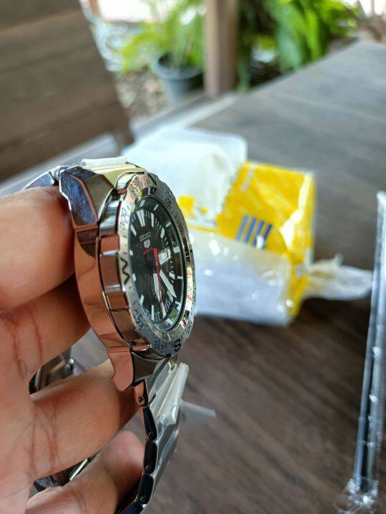 seiko5-minimonster-รุ่นเก่า-รุ่นนี้หายากที่สุด