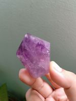 #JD004 อเมทิสต์ | Amethyst tower
#point สีม่วง ทรงแท่ง ความสูง 4.7 cm