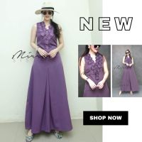 9.9  LAZ​ (​PROMOTION)​ (นางแบบใส่ชุดขาย) v3 So iN LovE Lilac Maxi​ ​dreSS เริ่ด เป๊ะ เดรสสีม่วง​ เดรสยาวแขนกุด ลุคคุณนาย ช่วงอกแต่งดอกไม้นูน สามมิติ กระโปรงทรงเอจับจีบช่วงปลายให้ลุคเก๋ๆ​ **งดรับลค.ดราม่า