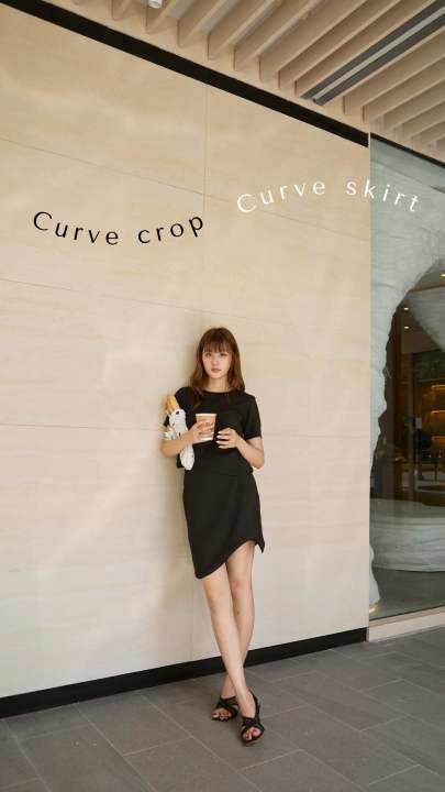 curve-crop-สินค้าพร้อมส่งค่ะ