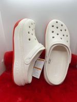 รองเท้าcrocs แบบรองเท้า เพื่อสุขภาพ มีหลายแบบหลายสีรุนแฟชั่นมาใหม่ขายดีมากๆลูกค้าสนใจเข้าซื้อในระบบเลยจ้าขายราคาเซลล์สต๊อกลดลงราคา 70% ของจริงอยู่ในลานภาพจริงอยู่ในลานตรงปก 100%