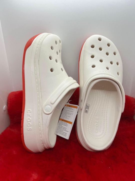 รองเท้าcrocs-แบบรองเท้า-เพื่อสุขภาพ-มีหลายแบบหลายสีรุนแฟชั่นมาใหม่ขายดีมากๆลูกค้าสนใจเข้าซื้อในระบบเลยจ้าขายราคาเซลล์สต๊อกลดลงราคา-70-ของจริงอยู่ในลานภาพจริงอยู่ในลานตรงปก-100