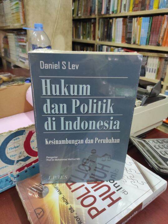 Hukum Dan Politik Di Indonesia | Lazada Indonesia