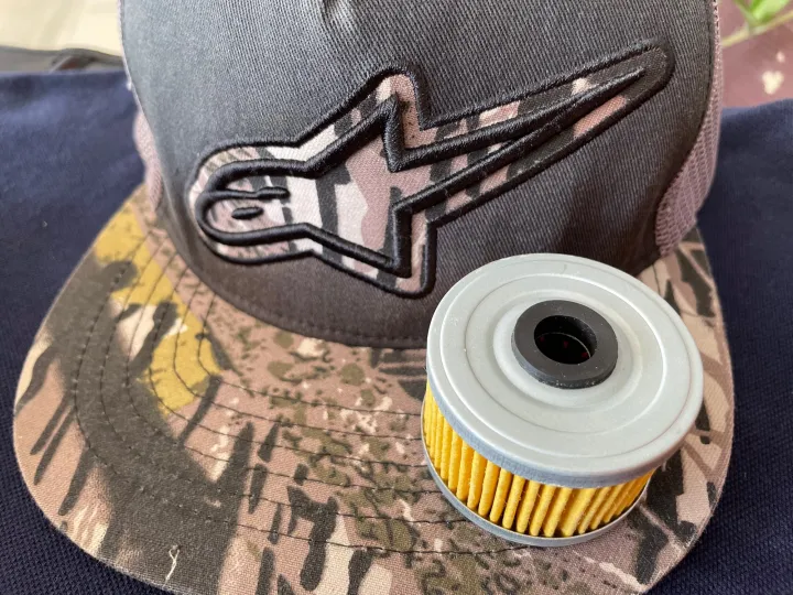 Oil Filter กรองน้ำมันเครื่อง HONDA CBR250 ,CRF250 ,CBCBR300 KAWASAKI