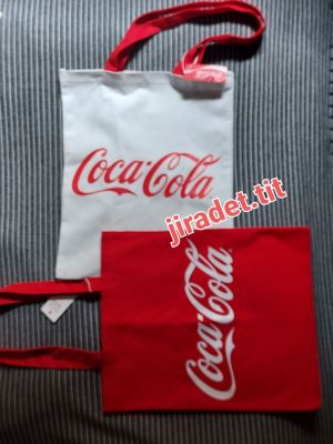 กระเป๋าผ้าแบรนด์แท้ Coca-Cola ขนาด 15.5×13 นิ้ว มีสินค้า 2 สี เนื้อผ้าคุณภาพดีจาก MINISO Life สินค้าใหม่