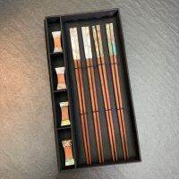 เซ็ทตะเกียบ 4 คู่ พร้อมกล่อง chopsticks set of 4