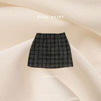 Weftloom Rose Skirt กระโปรงทรงเอผ้าทวีต ผ้าดำลาย plaidblack ***เฉพาะกระโปรง*** เสื้อกดเพิ่มอีกลิ้งค่ะ