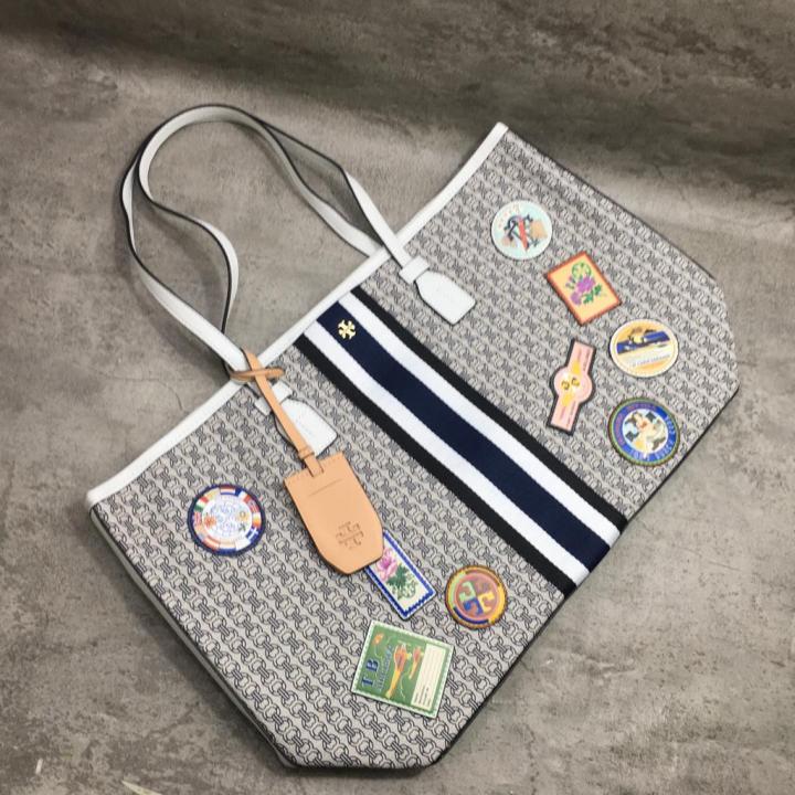 Gemini Link canvas tote with patches