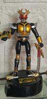 โมเดลแอคชั่นฟิกเกอร์​ Masked Rider​ Agito รวมฐานสูง15cm. สวมชุดเกาะเป็นเหล็ก​Diecast​ ค่อนข้างมีน้ำหนัก​ มีจุดขยับหลายจุด ที่หัว​ หัวไหล่​ ข้อศอก​ มือ​ นิ้ว เอว​ ต้นขา​ หัวเข่า​ ข้อเท้า​ เป็นงานสะสมเก่่ามือสองลิขสิทธิ์แท้Bandaiเจแปน​ผลิตปี2000ไม่มีกล่องมี