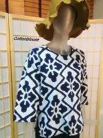 Cottonblouse D004 เสื้อฝ้ายเมืองพิมพ์ลายญ. คอกลม แขนสี่ส่วน