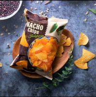 พีค็อก นาโชชิพรสพริกจาลาปีโน่ Peacock Nacho Chips Jalapeno 100g.