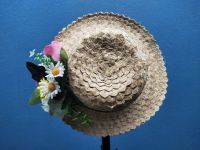 หมวกแฟชั่น หมวกดอกไม้ หมวกไปเที่ยวทะเล หมวกใส่เที่ยว หมวกวินเทจ หมวกสานใบลานทรงเค้ก ประดับด้วยดอกไม้ประดิษฐ์ขนาด 12นิ้ว งานแฮนด์เมด