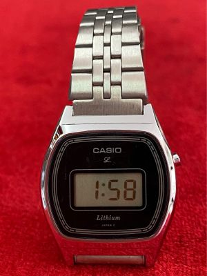 CASIO Quartz ตัวเรือนสแตนเลส นาฬิกาผู้หญิง มือสองของแท้